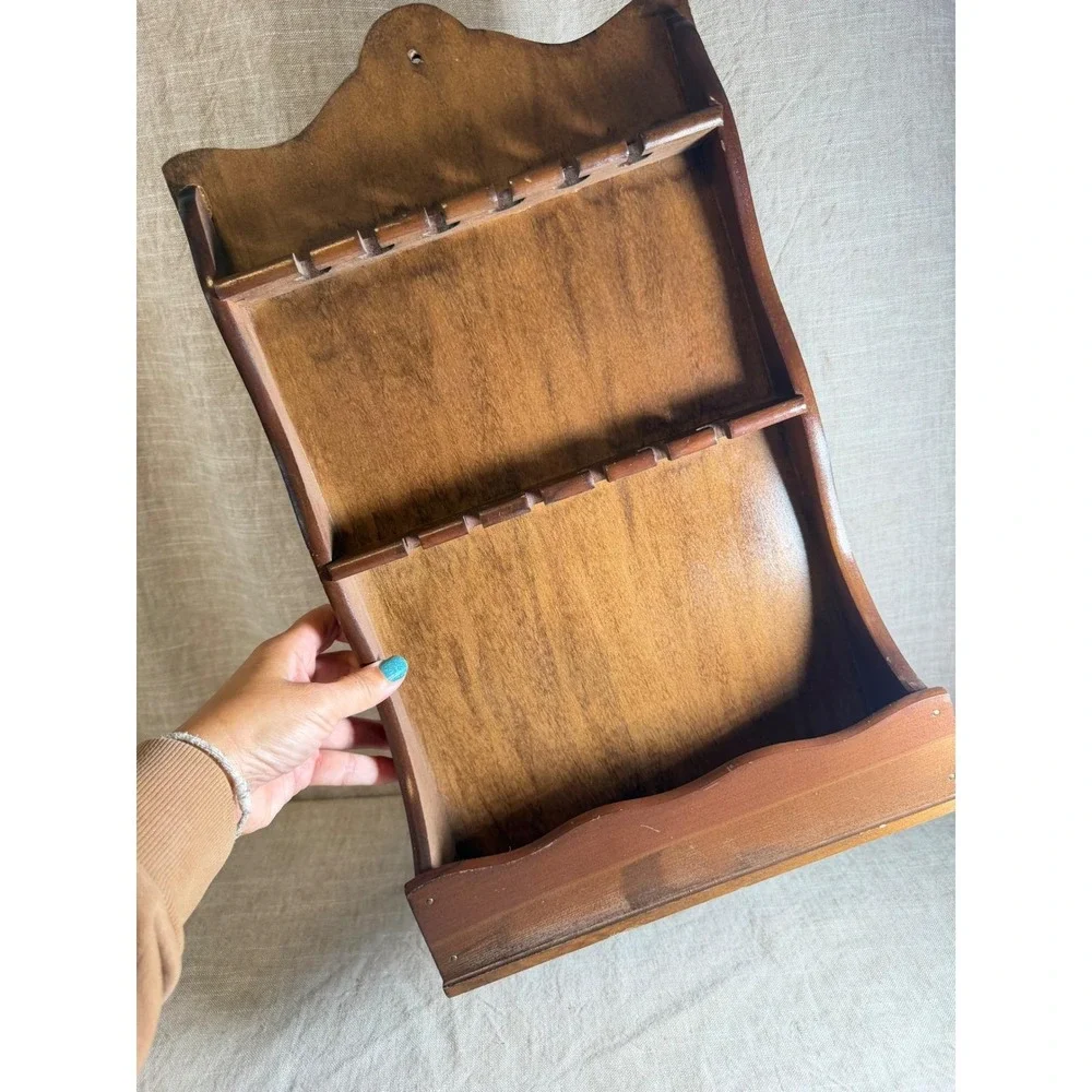 Vintage Scalloped Wood Spoon Display Rack, 12 Slot Wall Organizer